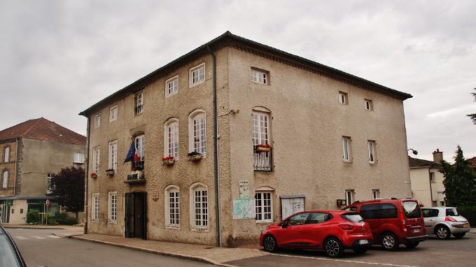 Mairie de Saint Just en Chevalet (Loire 42)